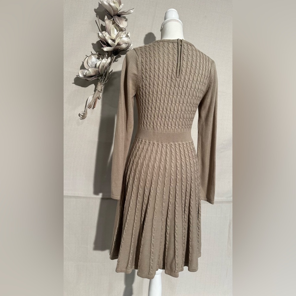Calvin Klein dress cute and simple
